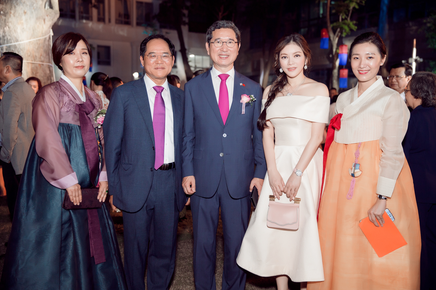 Ly Nha Ky and her classy timeless beauty as VIP guest in Korean Embassy